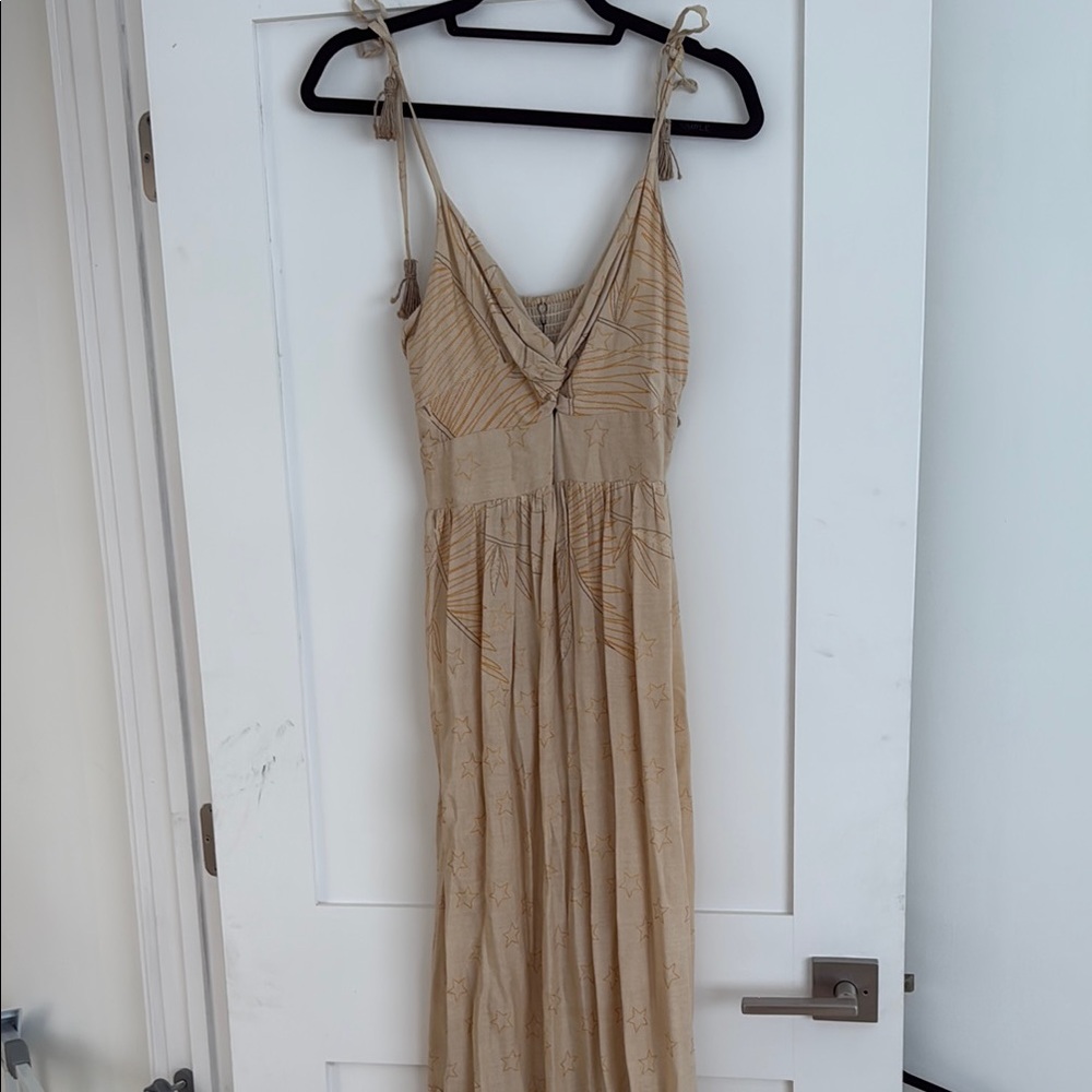 Chic Tan Maxi Gown with Spaghetti Straps and V-Neck